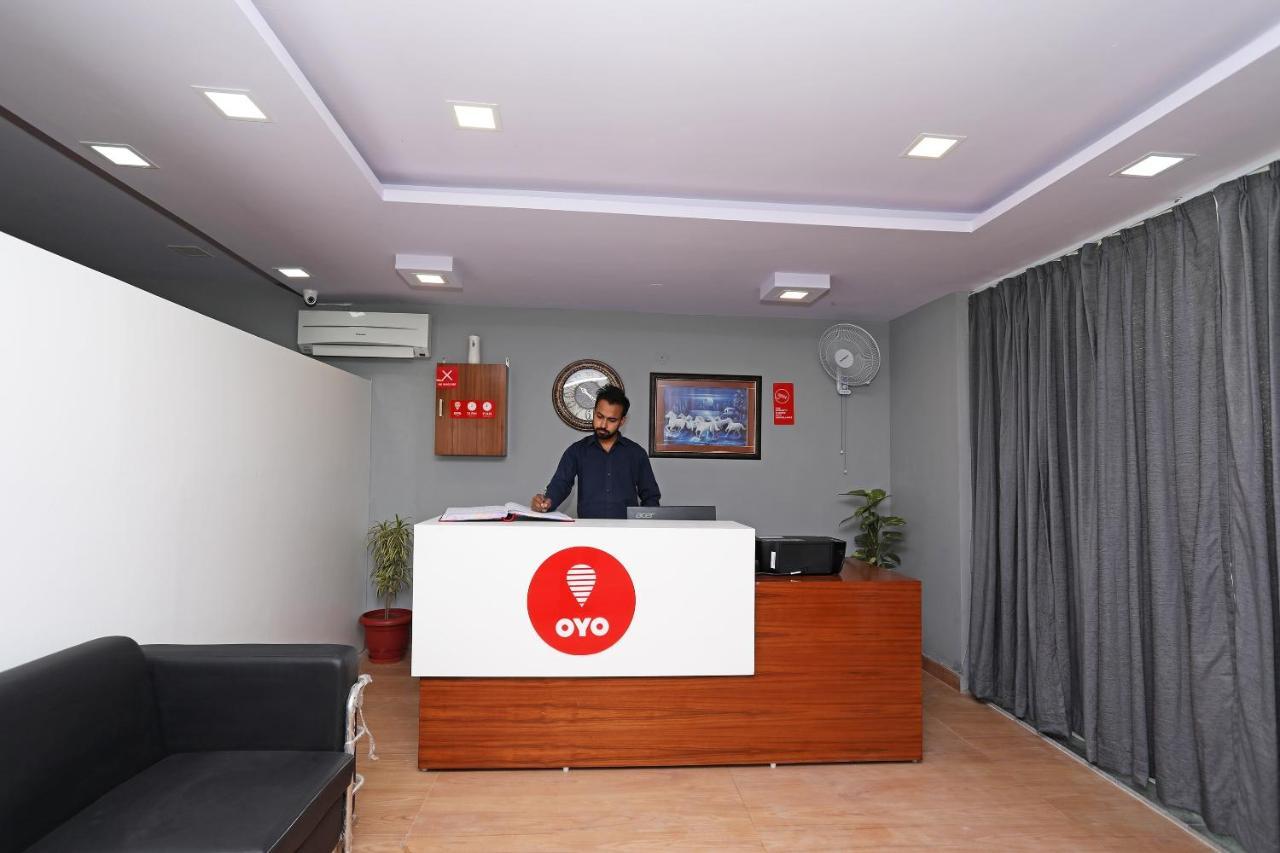 Capital O Aashiyana Paradise Near Omaxe Gurgaon Mall Hotel Екстериор снимка
