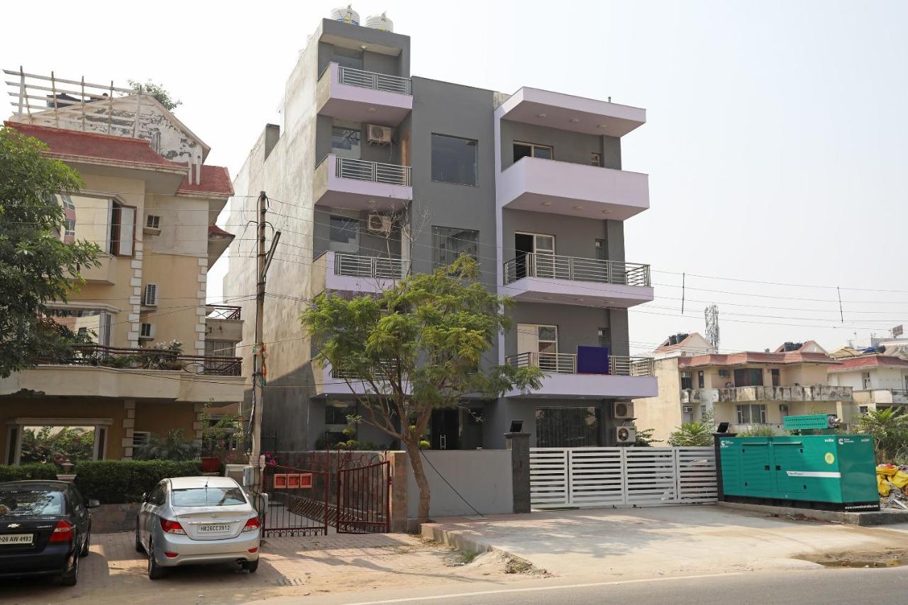 Capital O Aashiyana Paradise Near Omaxe Gurgaon Mall Hotel Екстериор снимка