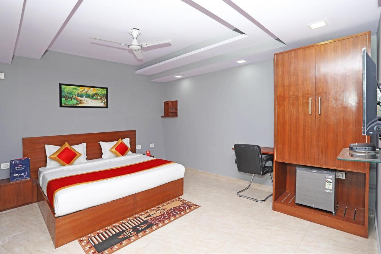 Capital O Aashiyana Paradise Near Omaxe Gurgaon Mall Hotel Екстериор снимка